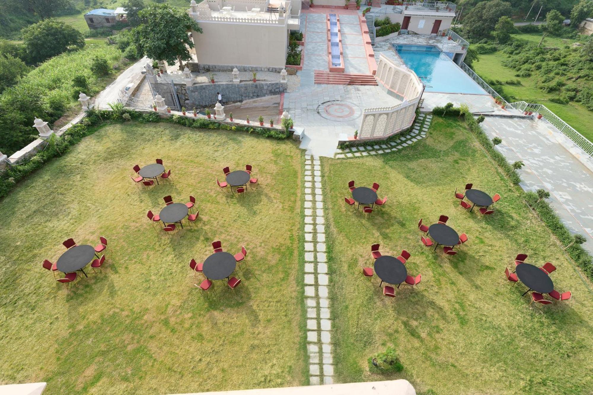 Renest Kumbhalgarh Hotell Exteriör bild